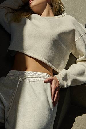 Cropped statement sweater soft white melee 10 DAYS