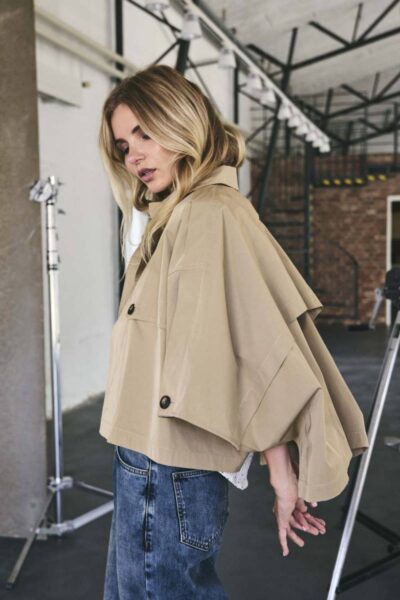 Francis crop cape jacket khaki Co’Couture