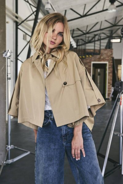 Francis crop cape jacket khaki Co’Couture