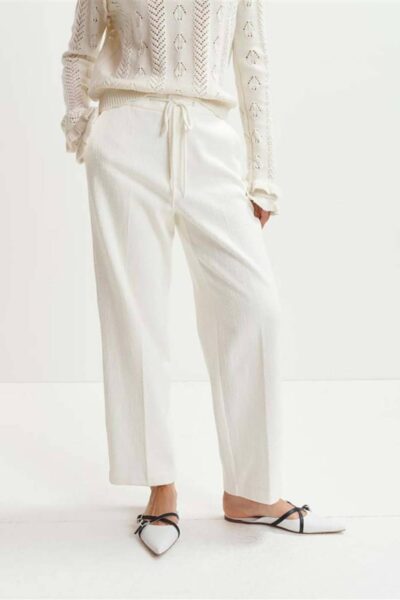 Heftig straight leg pants off white Essentiel