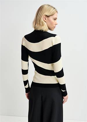 Goose wavy knit pull C3 black Essentiel