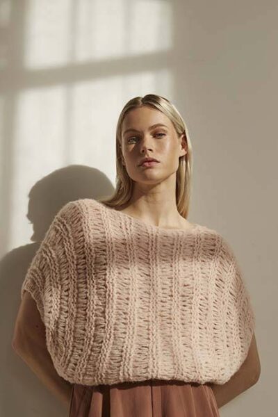 Irma sweater flamingo INTI Knitwear