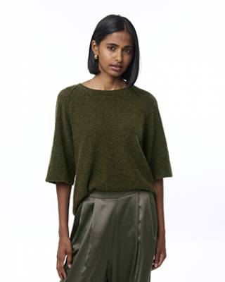 Ava pullover dark olive Knit-ted