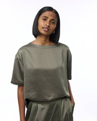 Jaclyn top dark olive Knit-ted