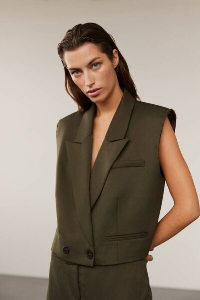 Twill short vest olive Sofie Schnoor