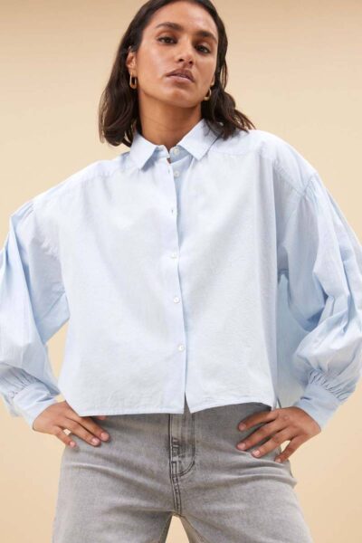 Sarah short chambray blouse light blue By-Bar